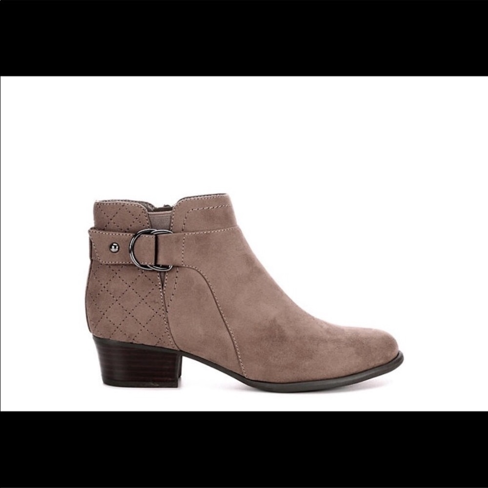 Unisa Booties